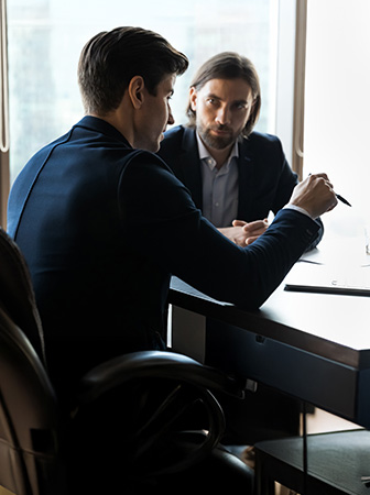 Besprechung in einem Besprechungsraum