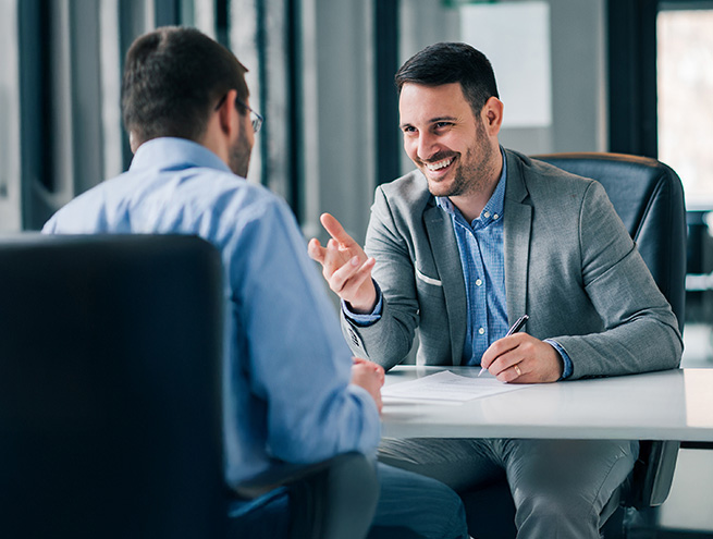 2 M&auml;nner im Gespr&auml;ch